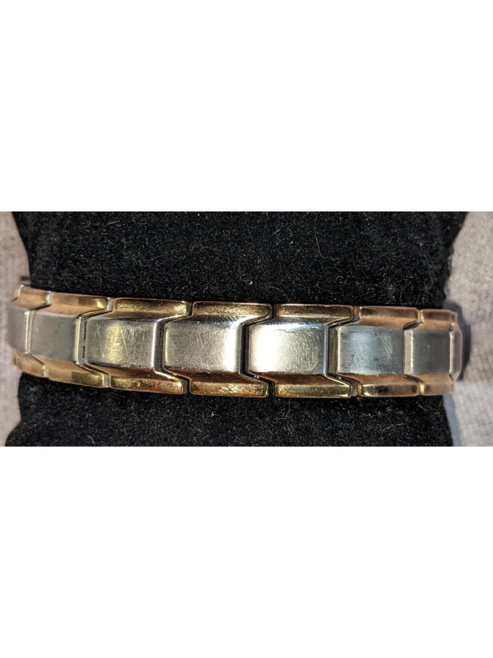Modern Minimalist Smarter Lifestyle Titanium Magnetic Silver Link Bracelet